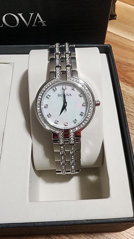 Bulova Crystal Watch Boxed Set with Circle Necklace 96X148 Jared