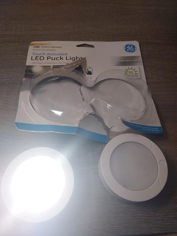 GE 2pk LED Battery Operated Puck Lights