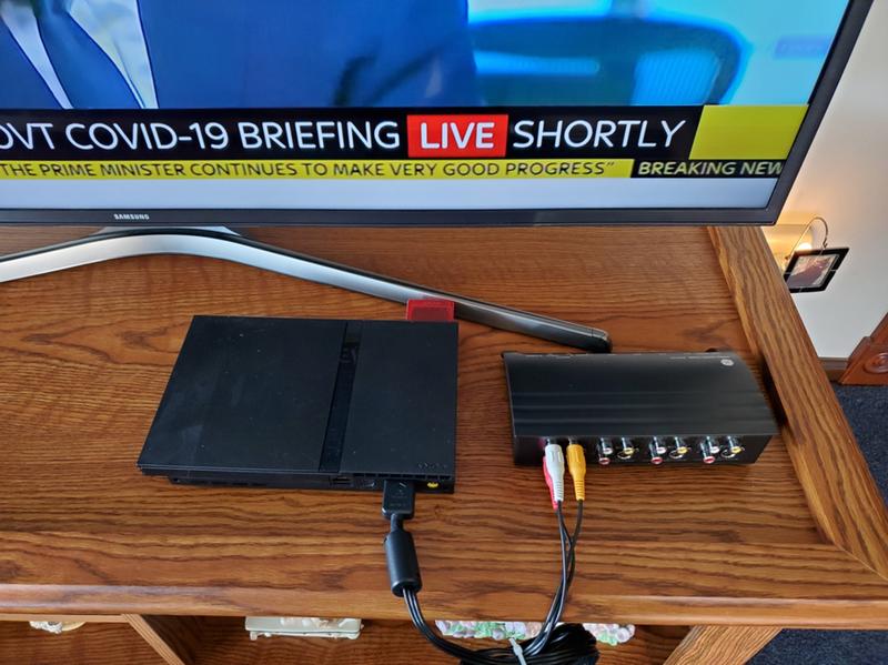 4Device Audio/Video Switch with RCA or SVideo Nepal Ubuy