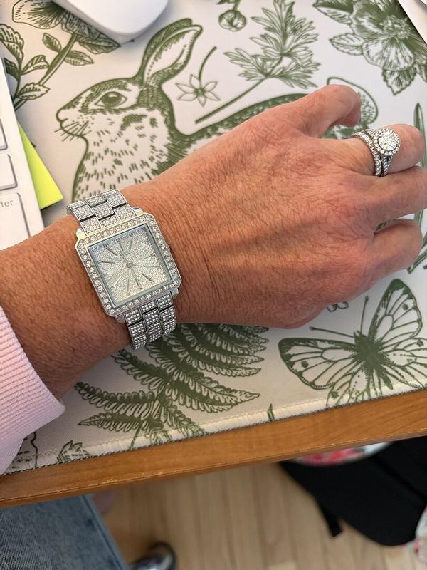 Review Thumbnail Image 0 381579060