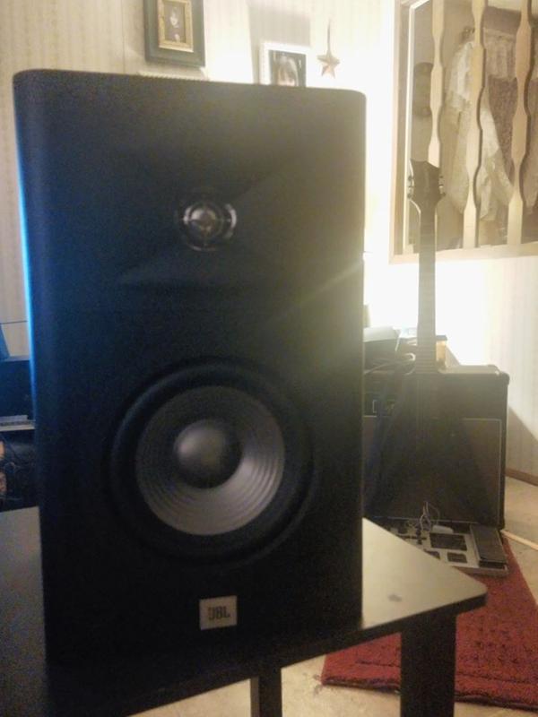 Studio 230 | 2-way 6.5” Bookshelf Loudspeakers