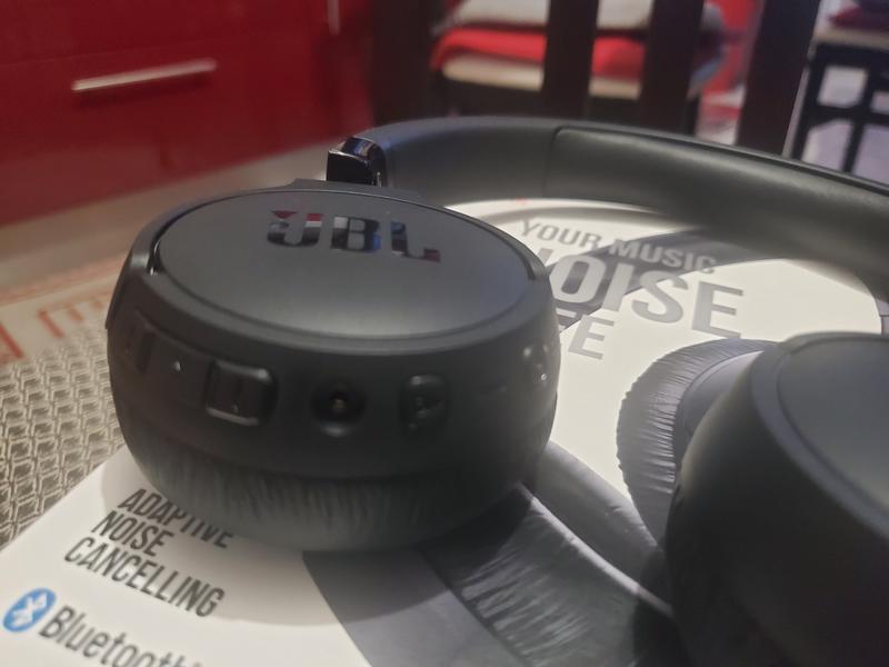 On-Ear-Kopfhörer mit Kabelloser JBL adaptivem 670NC Noise-Cancelling | Tune