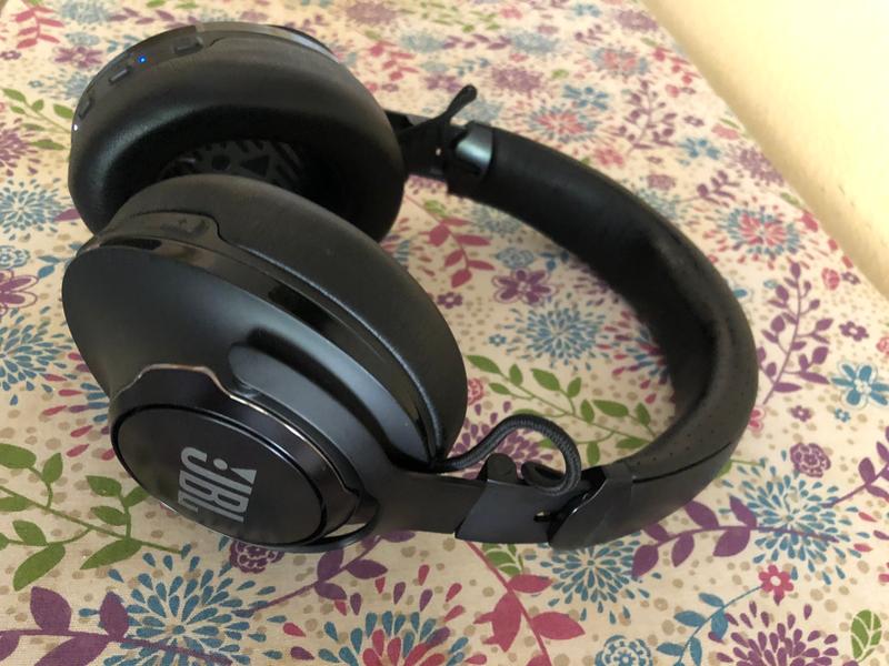 JBL Club 950NC | Wireless over-ear noise cancelling headphones