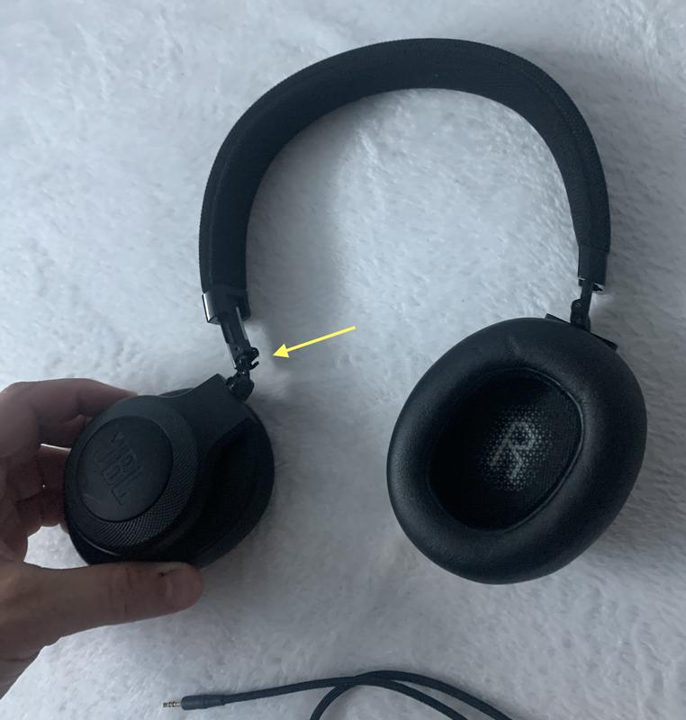 Snapped right at the left ear connection. Right side was getting weak as well.