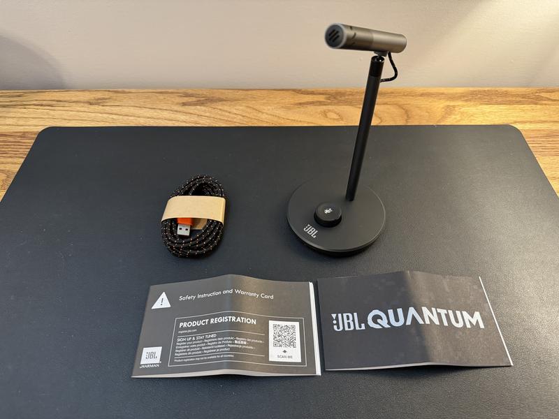 Customer photo for "Excellent little mic for video call."