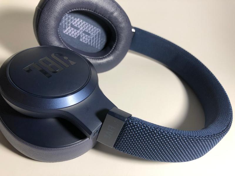 JBL LIVE 500BT Wireless Bluetooth Over Ear Headphones with