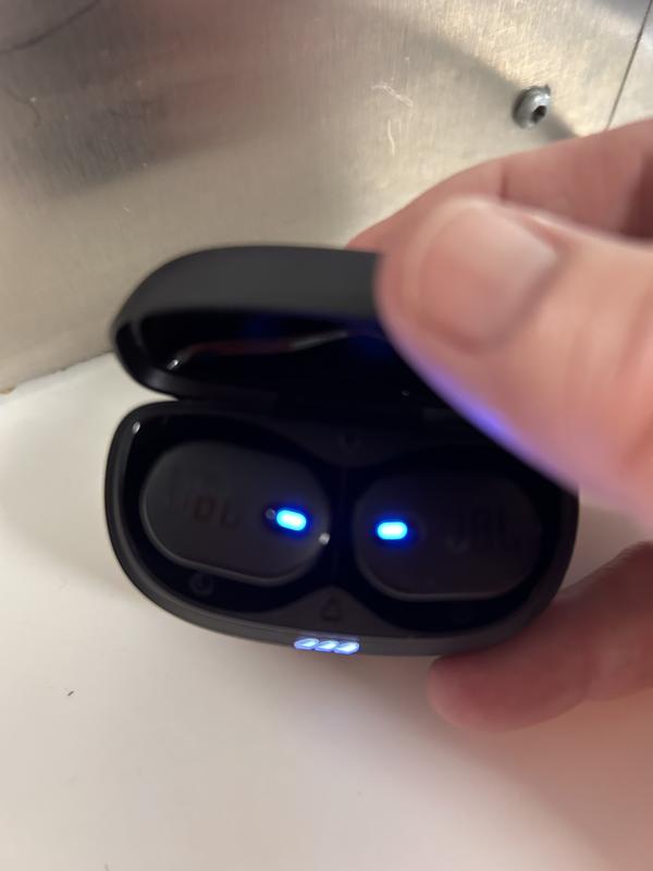 How is it optional if you won’t let me submit without a photo