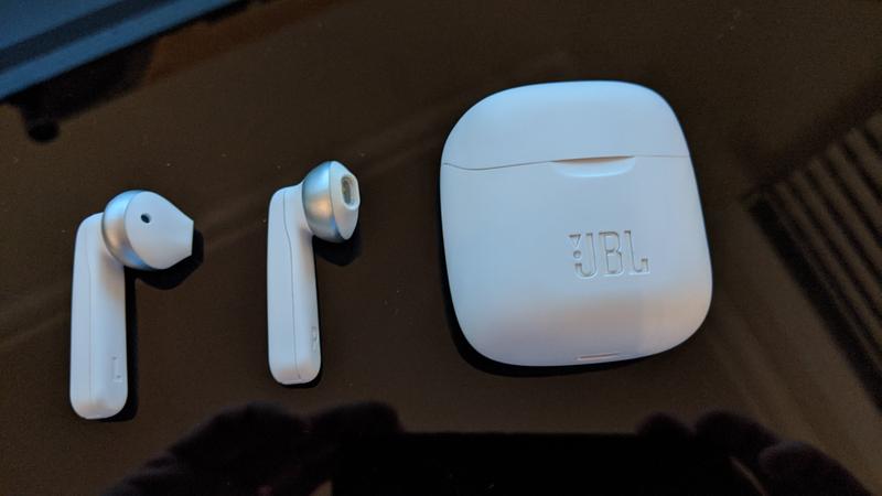 JBL Tune 220 TWS, análisis. Review con características, precio y  especificaciones