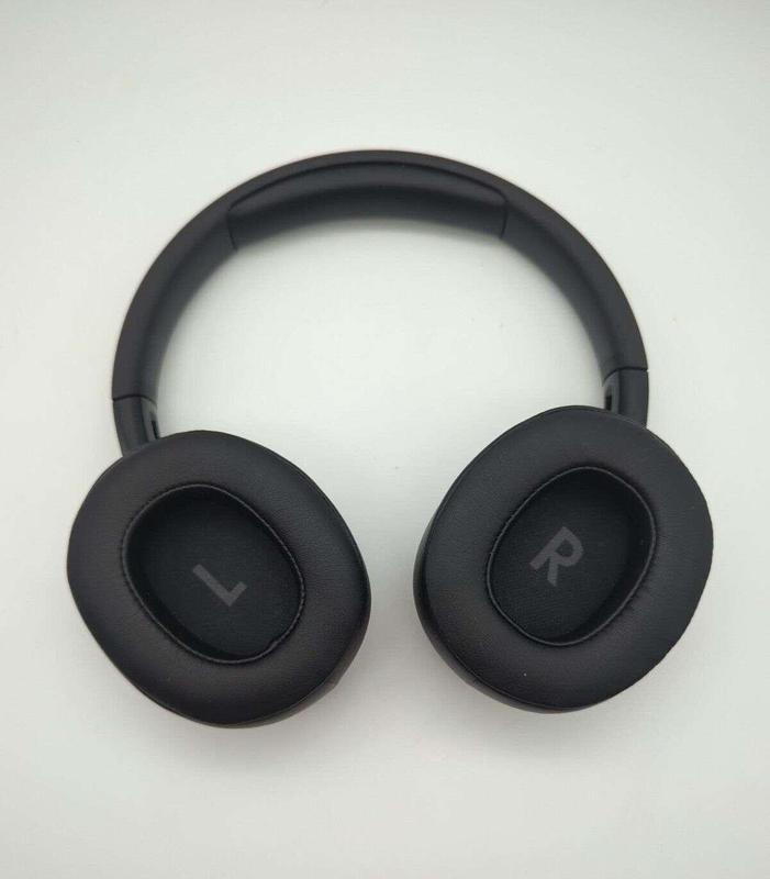 Traces Condition - Slight Wear and Tear