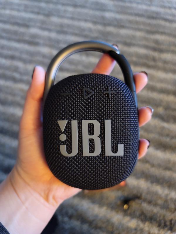  JBL Clip 4: Portable Speaker with Bluetooth, Built-in Battery,  Waterproof and Dustproof Feature - Black (JBLCLIP4BLKAM) : Electronics