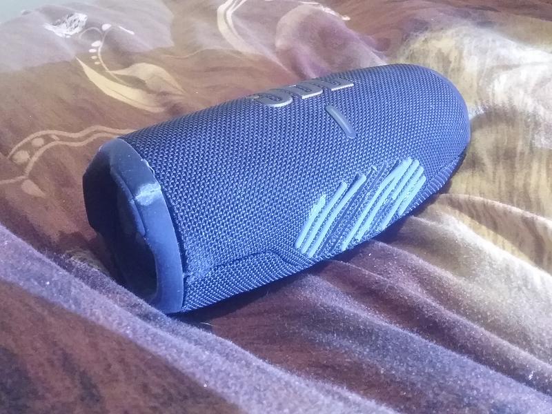 JBL Charge 5 40W Black Bluetooth Speaker - DiscoAzul.com