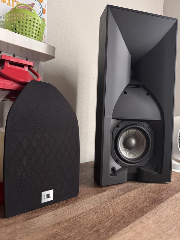 Studio 530 | Professional-quality 125-watt Bookshelf Speakers