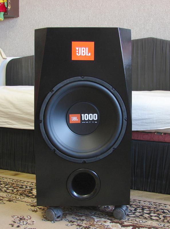 CS1214 | 30 cm (12 inch) subwoofer, with magnet suitable for enclosed, bass bandpass boxes