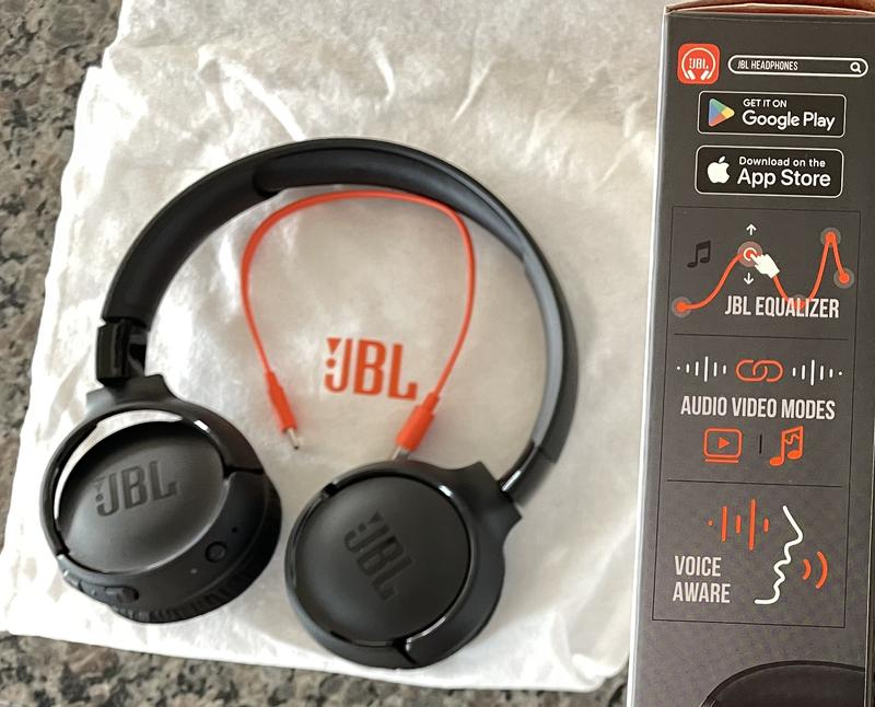 Fone JBL Tune 520BT Sem Fio Bluetooth - Preto - lojasbecker