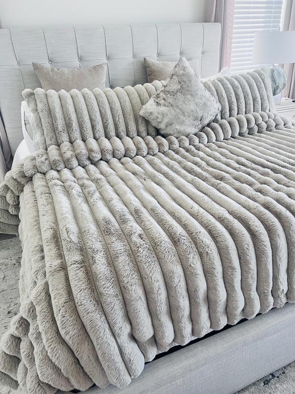 Madison Park Dahlia Faux Fur 3-pc. Midweight Comforter Set - JCPenney