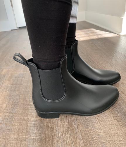 max studio boots