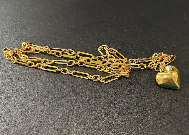 Enamel heart pendant necklace