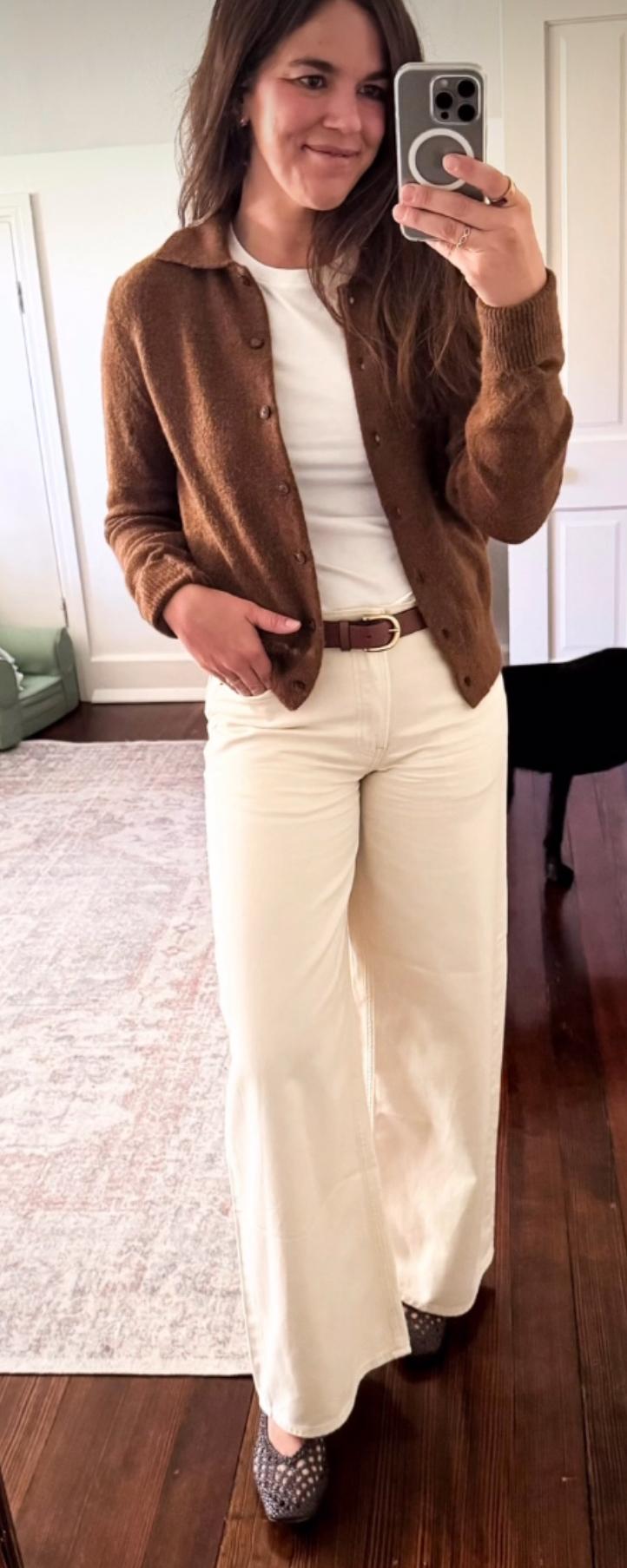 Quinn flats in brown