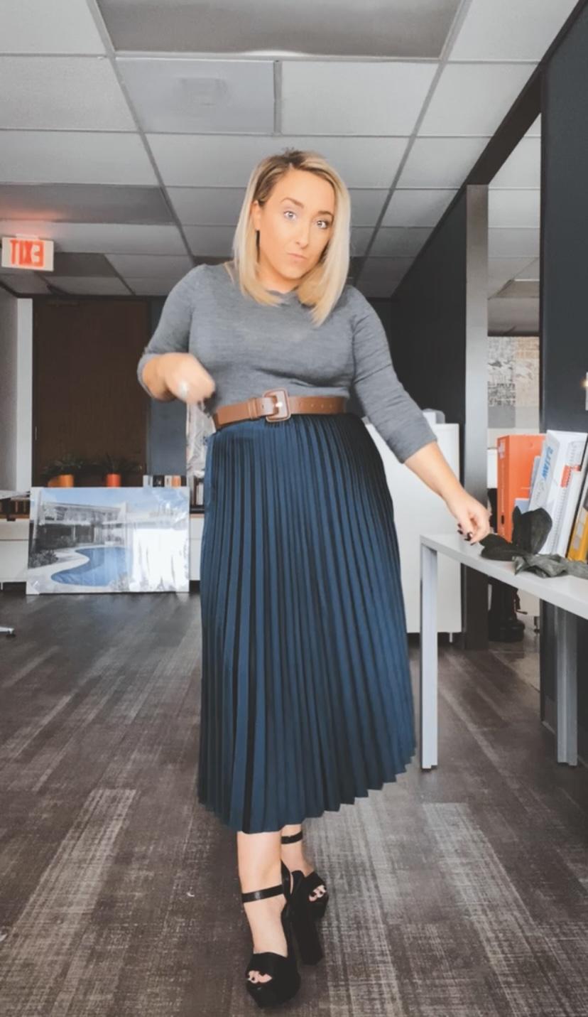 High waisted hotsell pleated skirt jcrew