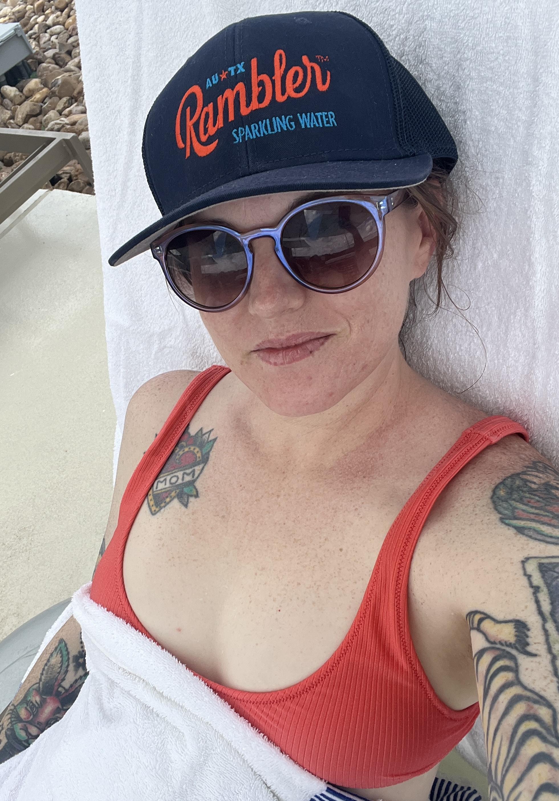 Round sunglasses