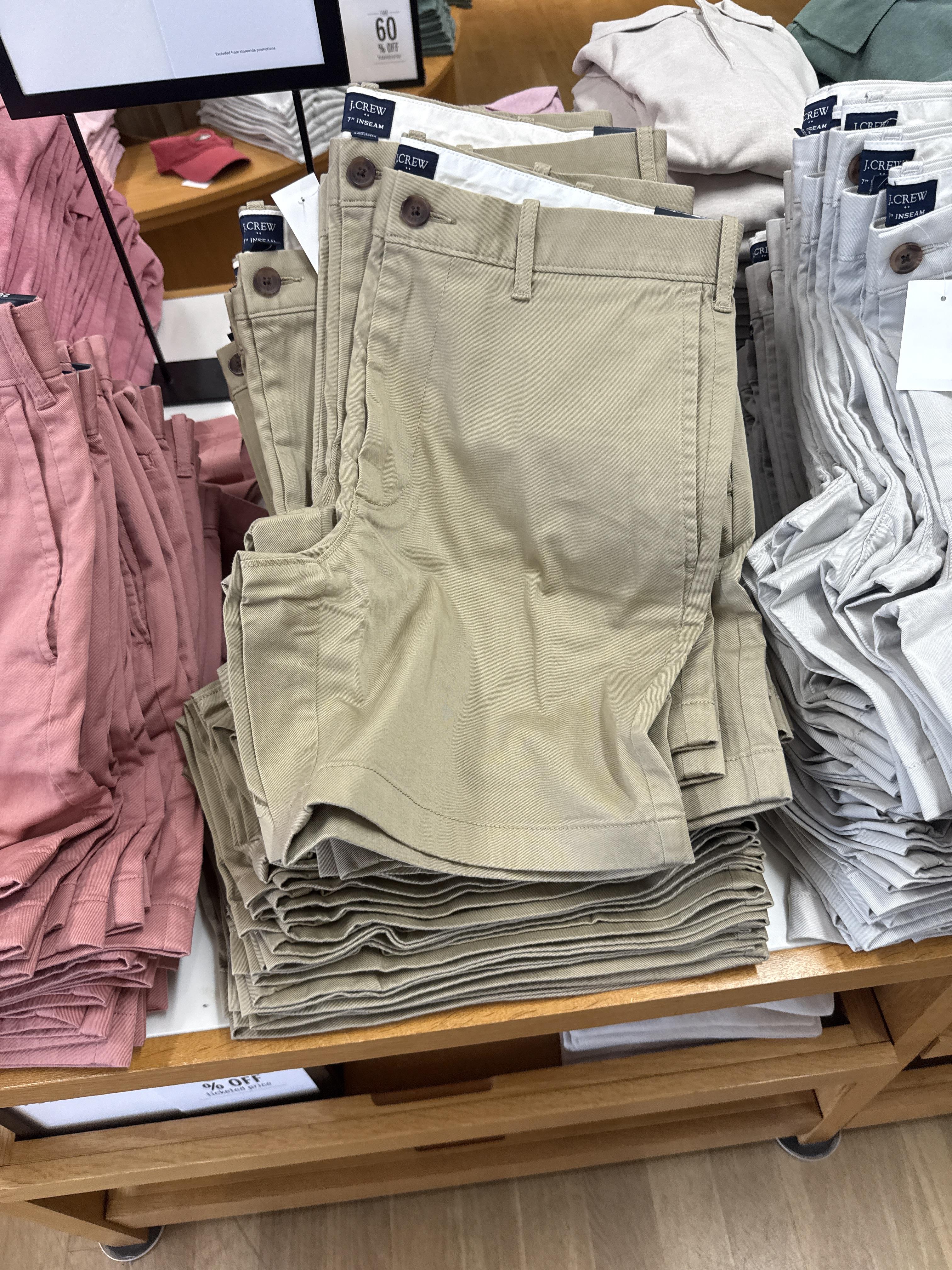 7" flex chino short