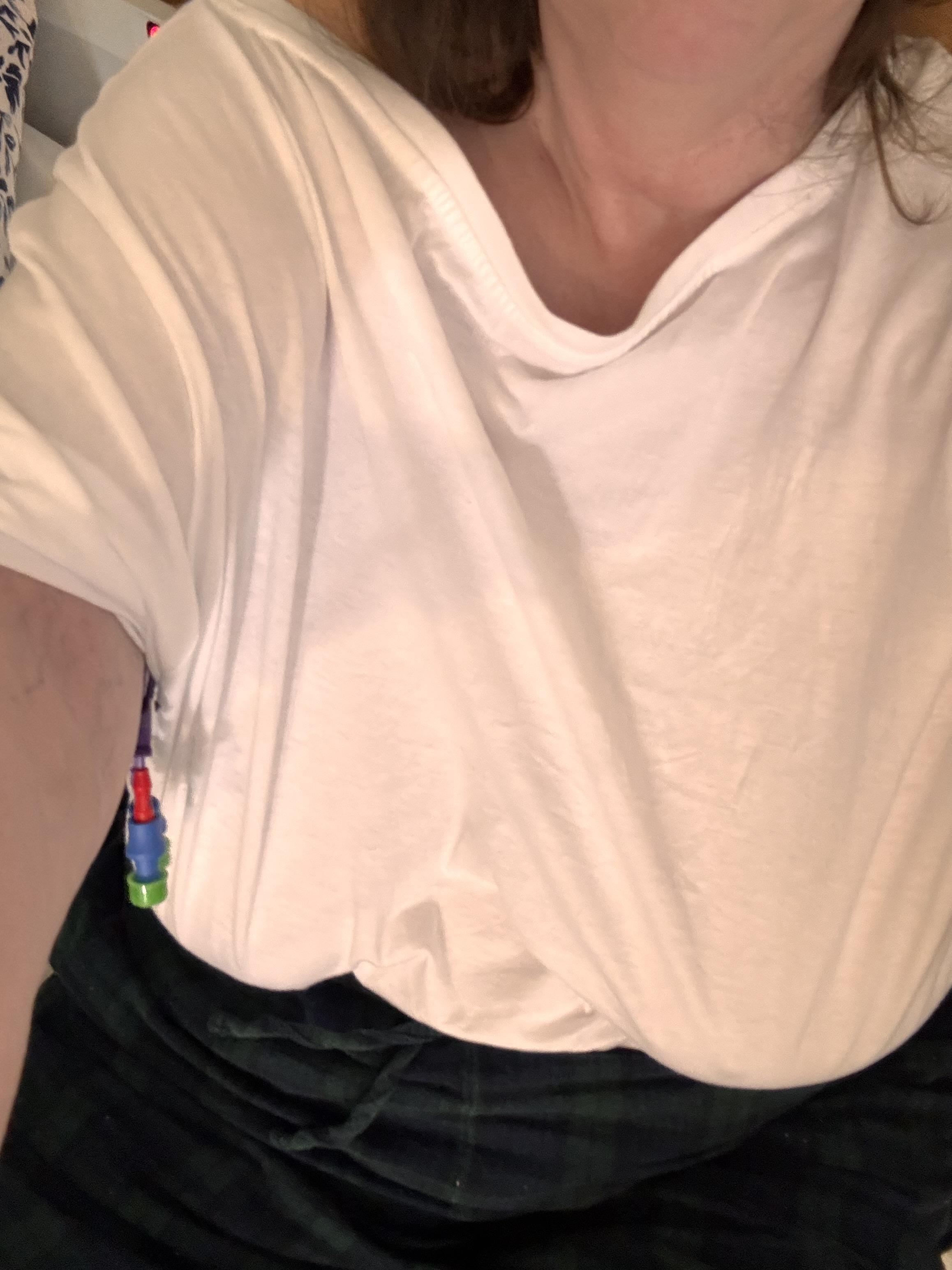 Short-sleeve girlfriend crewneck tee