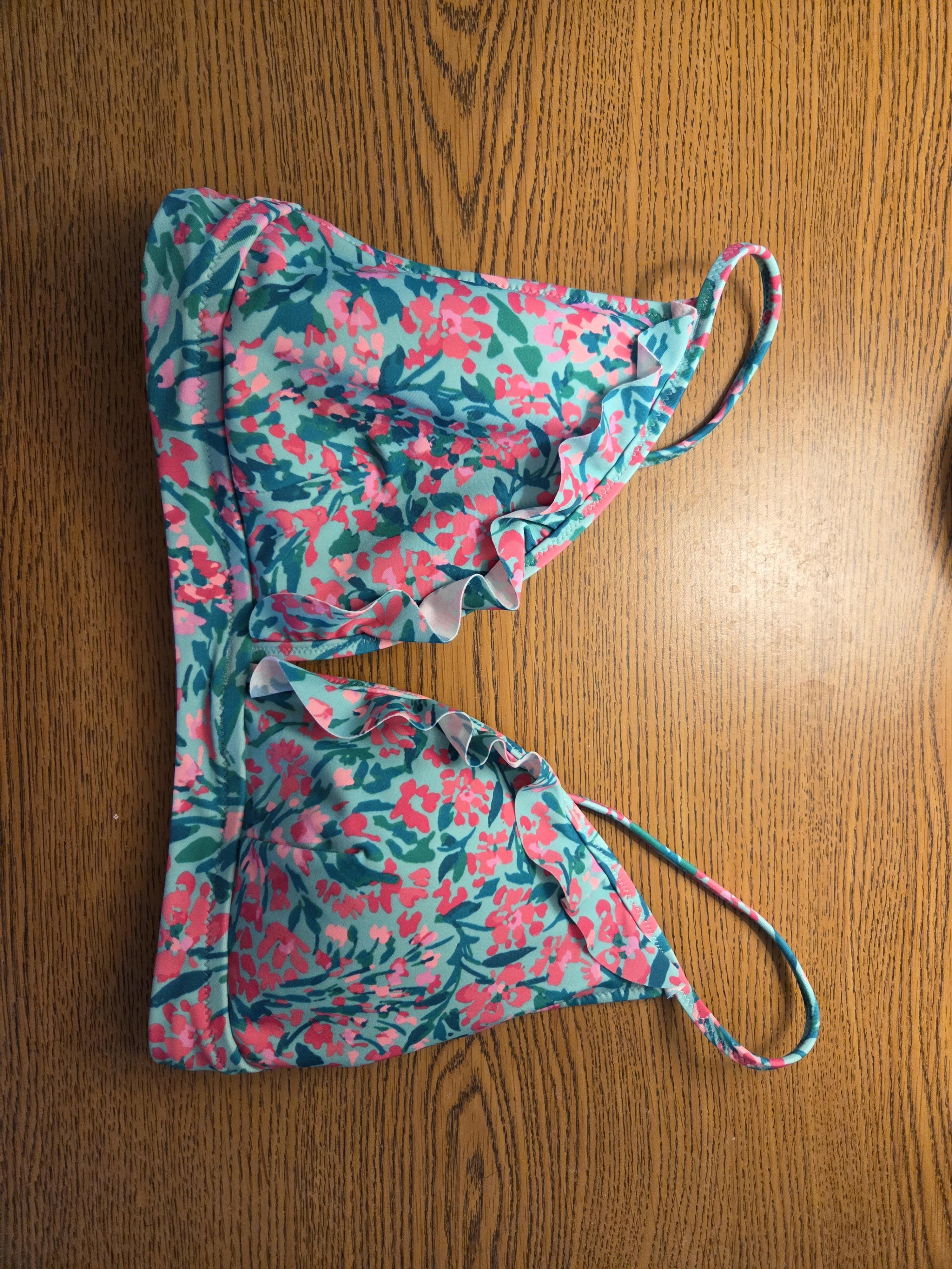 Printed french bikini top with ruffles