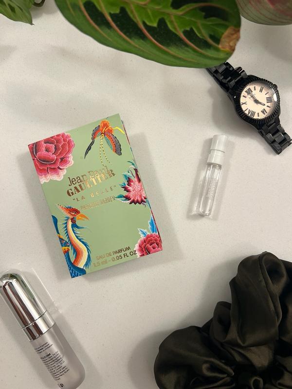 Customer photo for "A Floral Vanilla Escape"