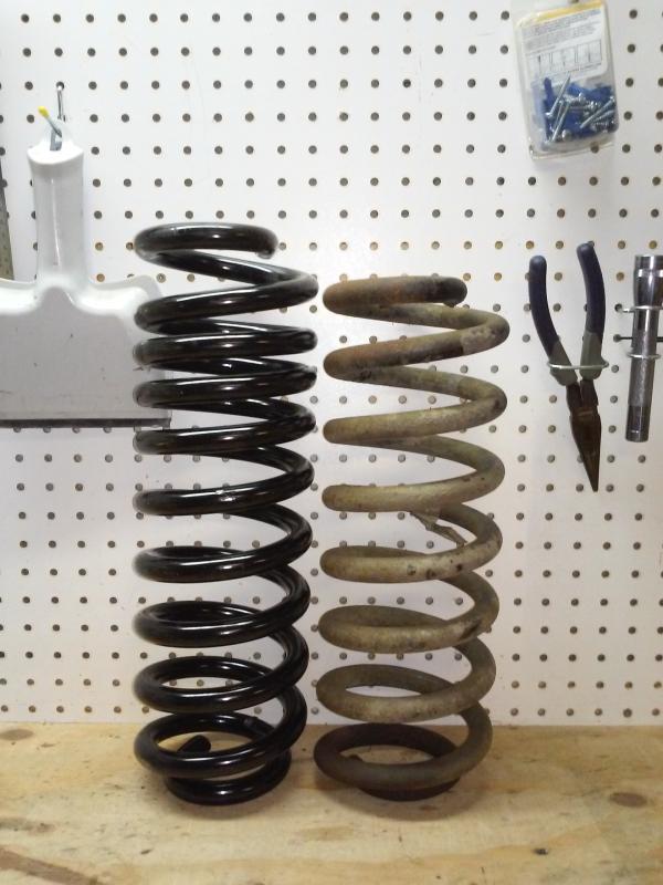 MOOG CC827 Coil Spring Set Fits Select: 1998 FORD MUSTANG, 1994 FORD MUSTANG GT - View #3