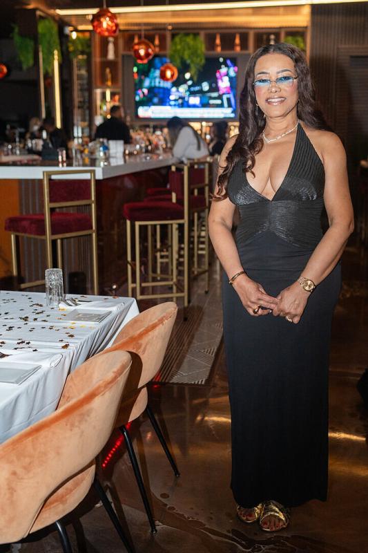 Review Thumbnail Image 2 248819547