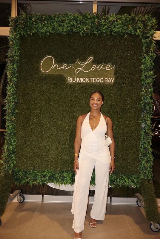 Review Thumbnail Image 0 248816838