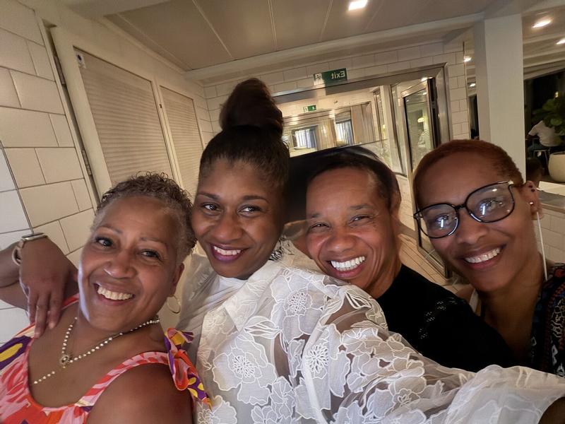 Review Thumbnail Image 0 249265761