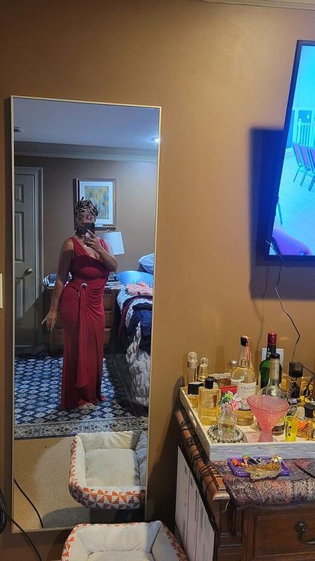 Customer carousel item 1.