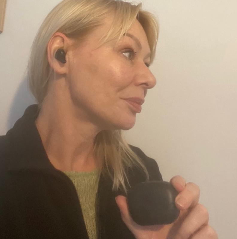 Customer carousel item 8.