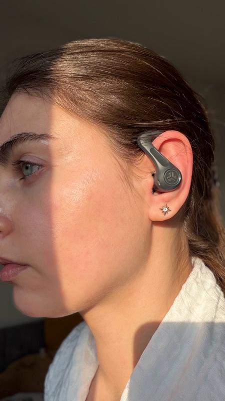 Customer carousel item 9.