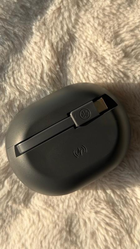 Customer carousel item 11.