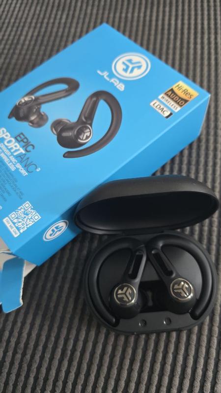 Customer carousel item 4.