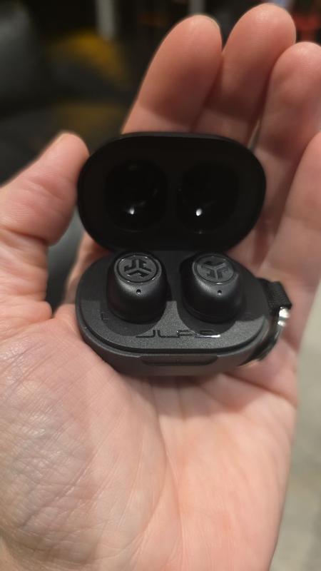 Customer carousel item 5.