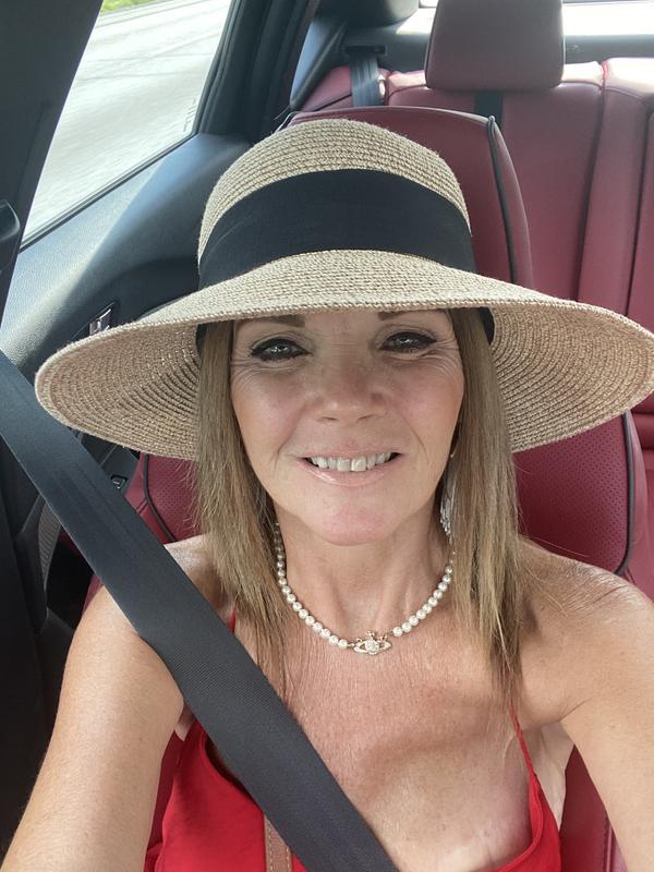 Loving my JLo glow ❤️