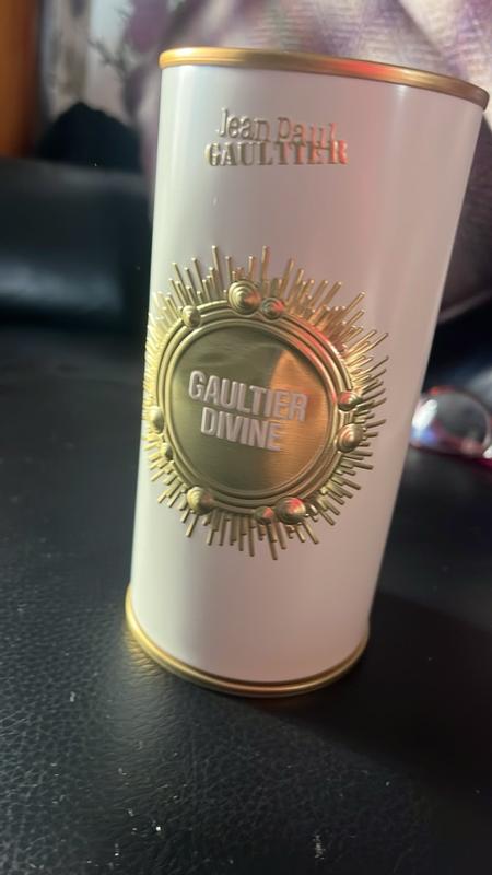 Customer photo for "Long lasting scent"