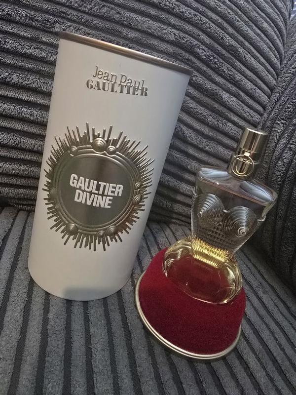 Customer photo for "My new favourite perfume!"