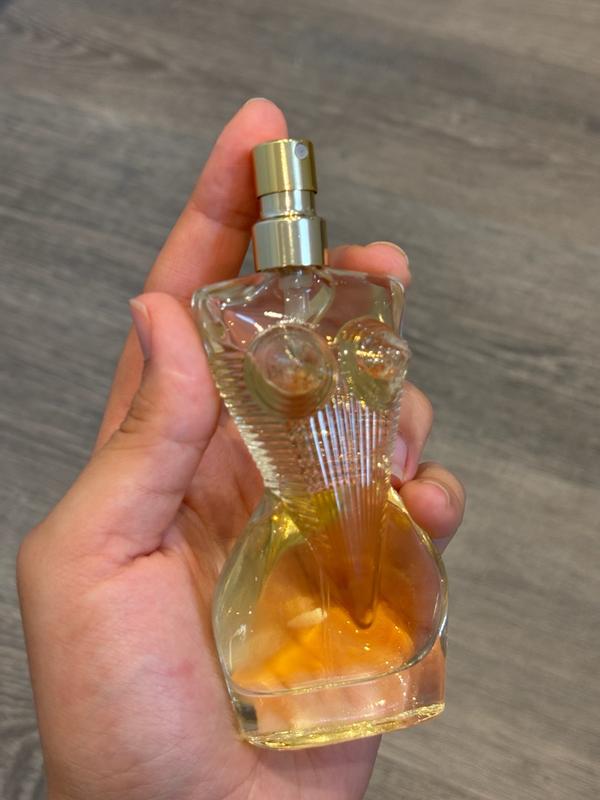 Customer photo for "Great perfume for fans of an intense, sweet scent."