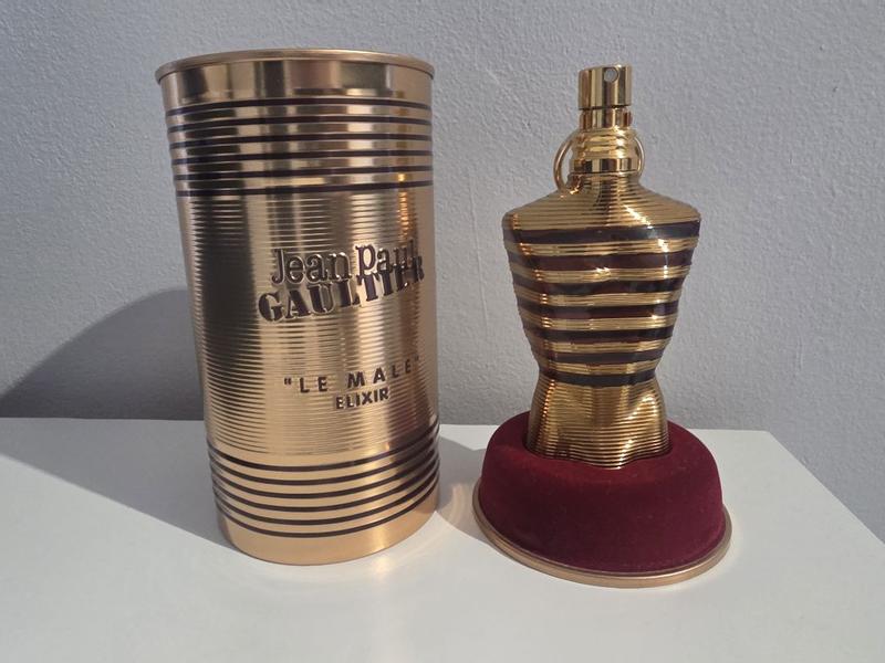 Customer photo for "Fantastic product that will draw attention to you for the very best reason"