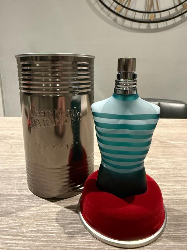 Customer carousel item 11.