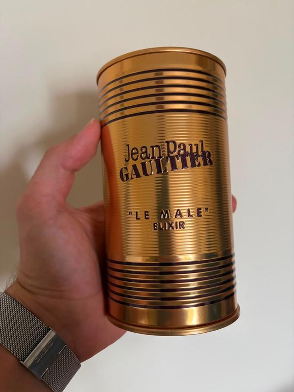 Customer photo for "Smells amazing- and for very long!"