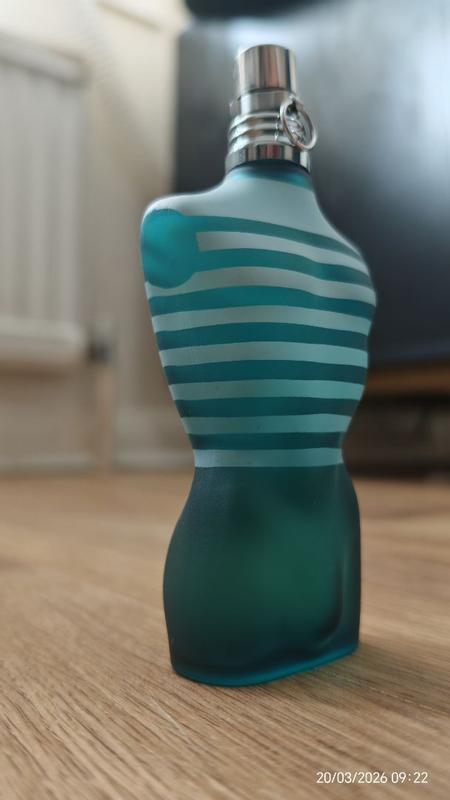 Customer carousel item 6.