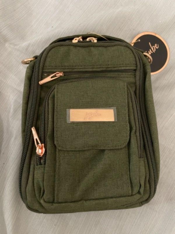 Customer carousel item 7.