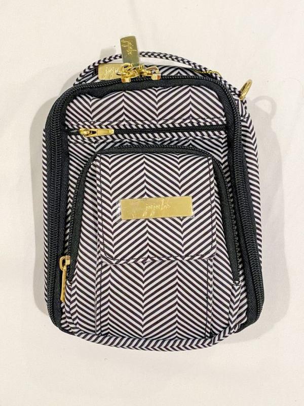 Customer carousel item 12.