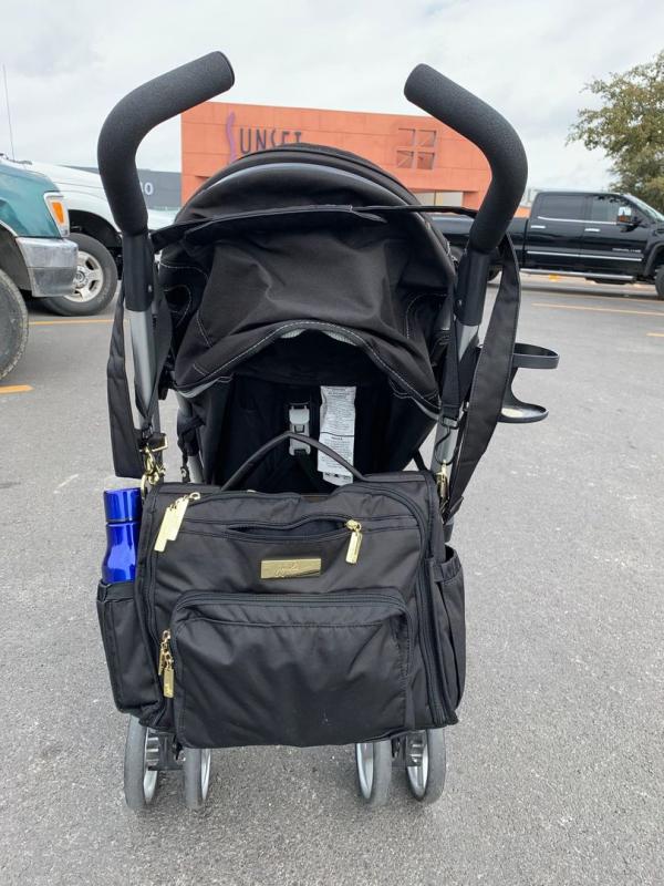 Customer photo for "Perfect diaper bag!"