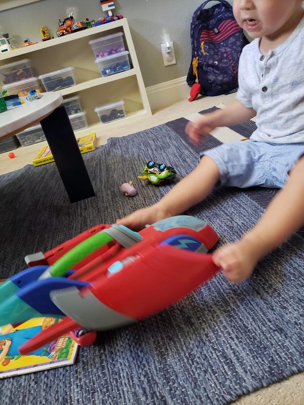 Sure, using my feet to play is how you do it, right???